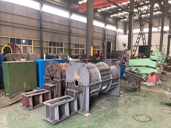 臥式混合機(jī)的種類(lèi)有哪些？特點(diǎn)及適用范圍是什么？